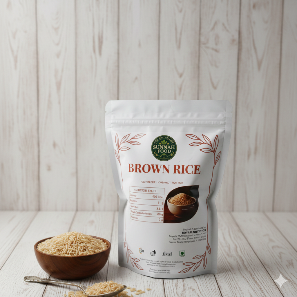 Whole brown rice grains